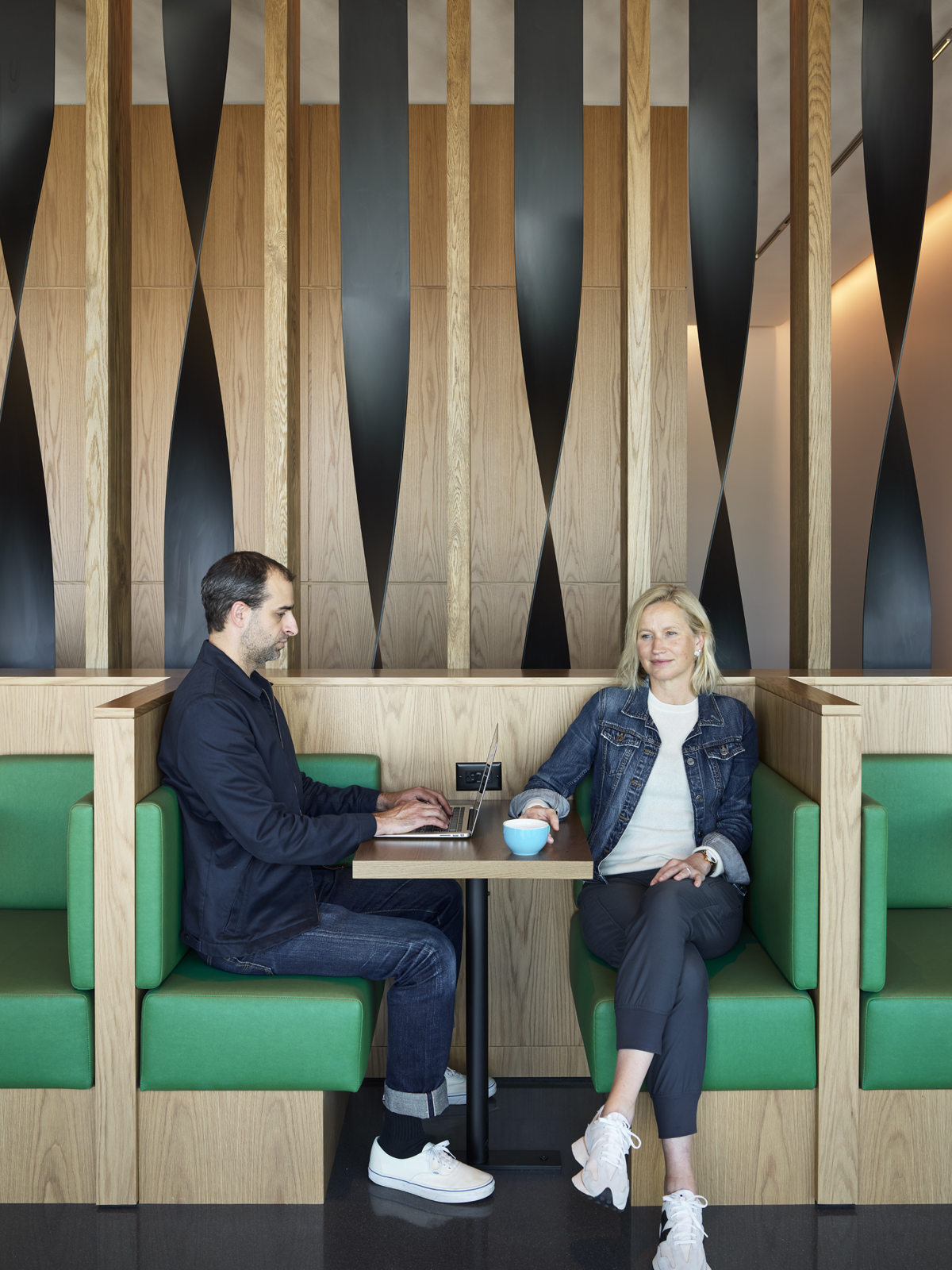 Creating a Memorable Airport Lounge Design Experience: Inside the New ...